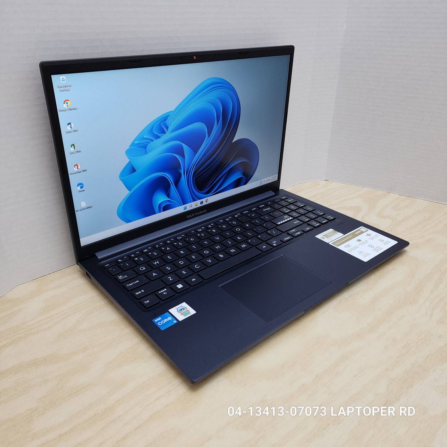 Laptop Asus Vivobook 15 F15