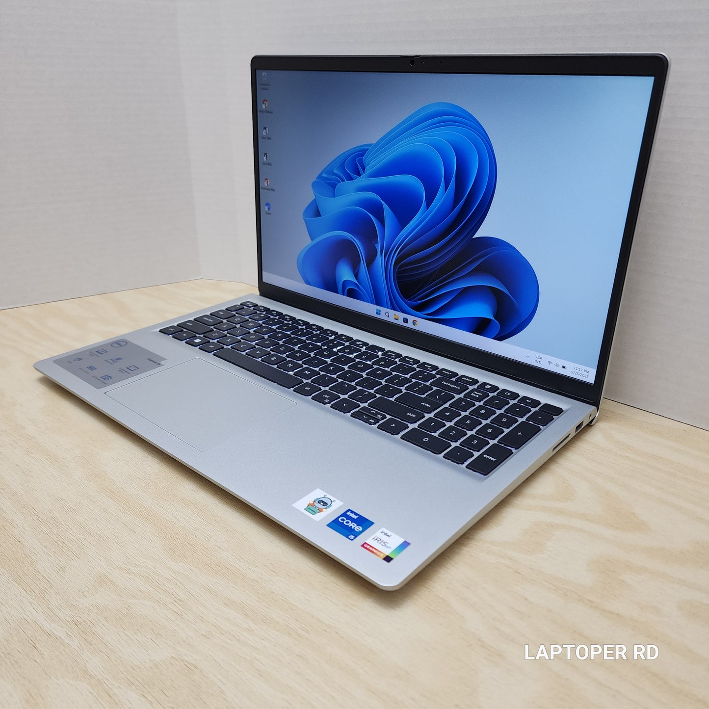 Laptop Dell Inspiron 3530