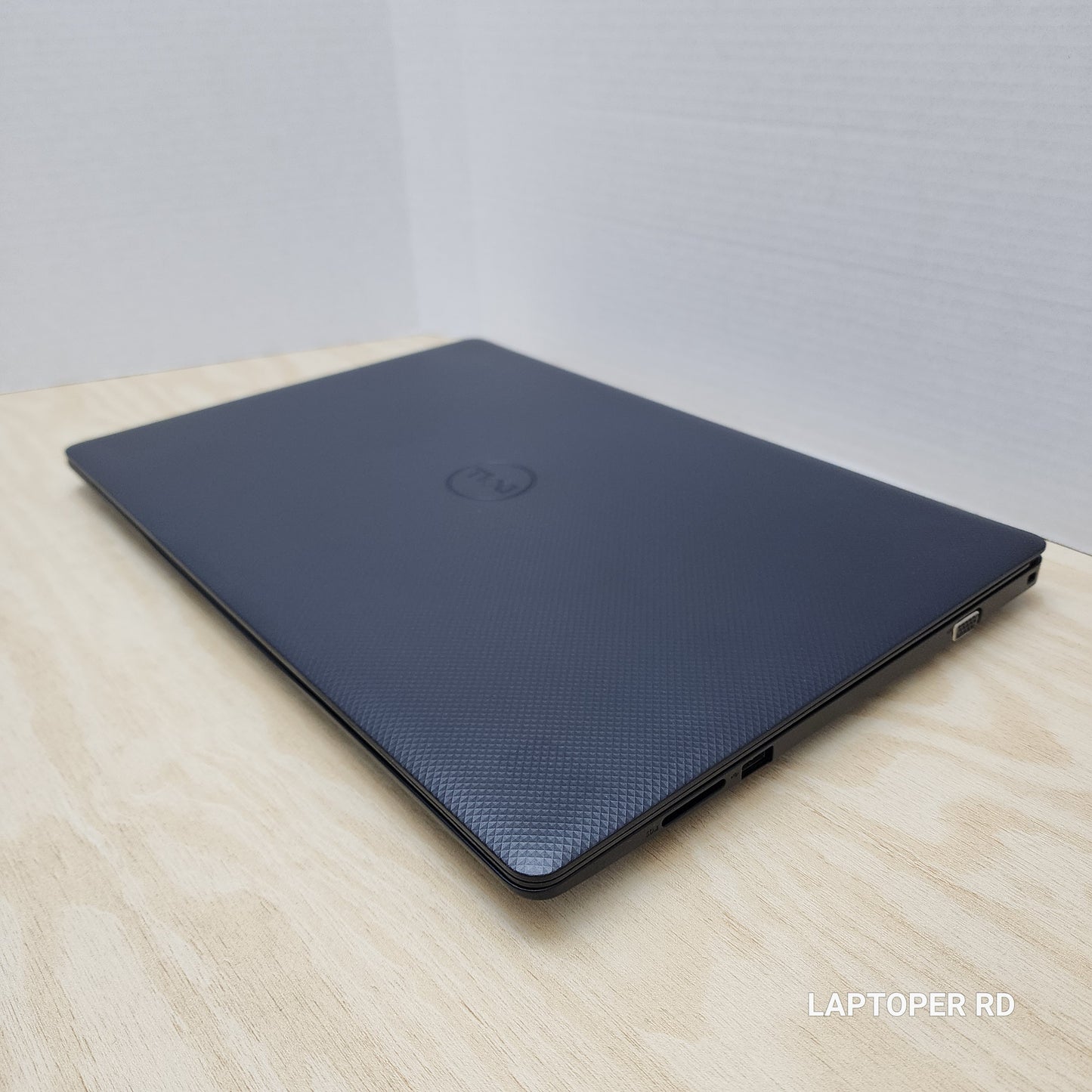 Laptop Dell Latitude 3590