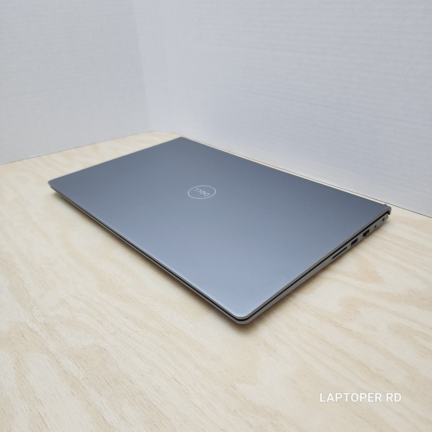 Laptop Dell Vostro 15 3530