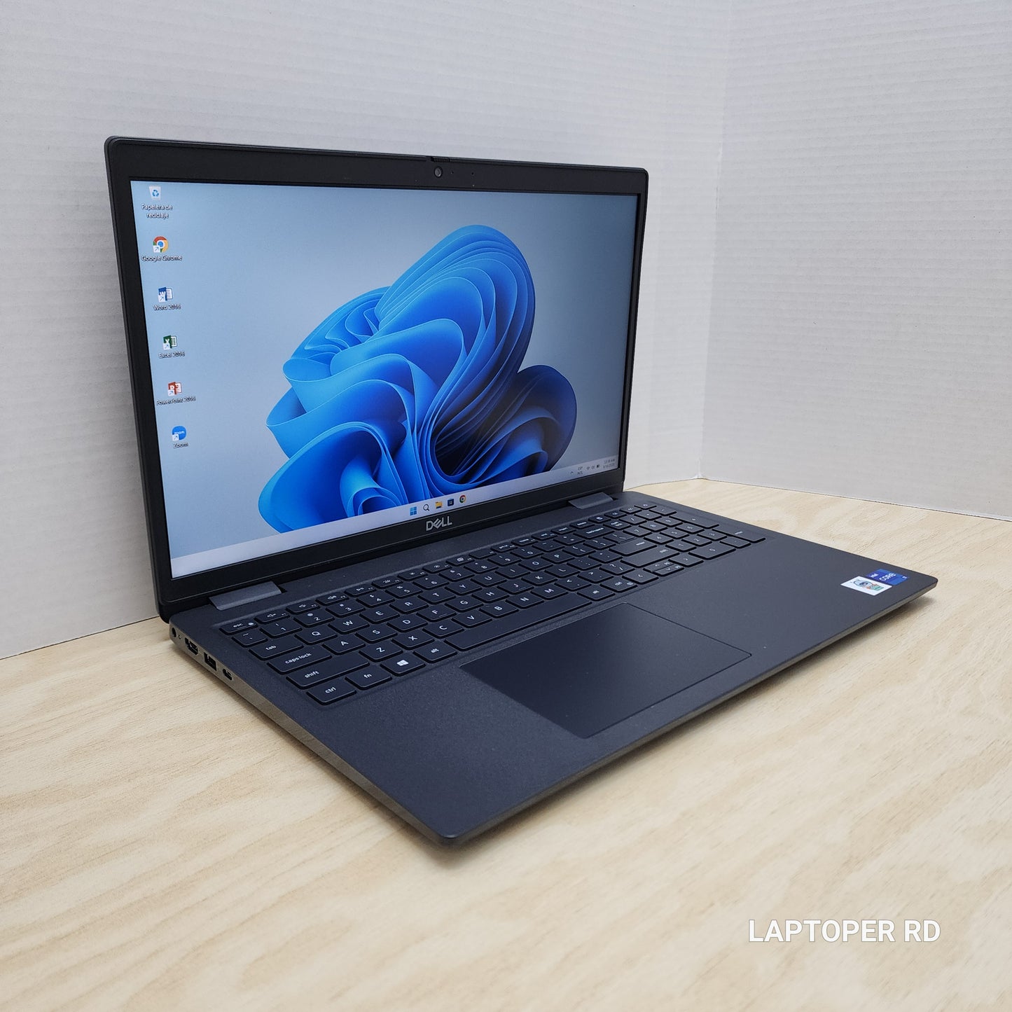 Laptop Dell Latitude 3520