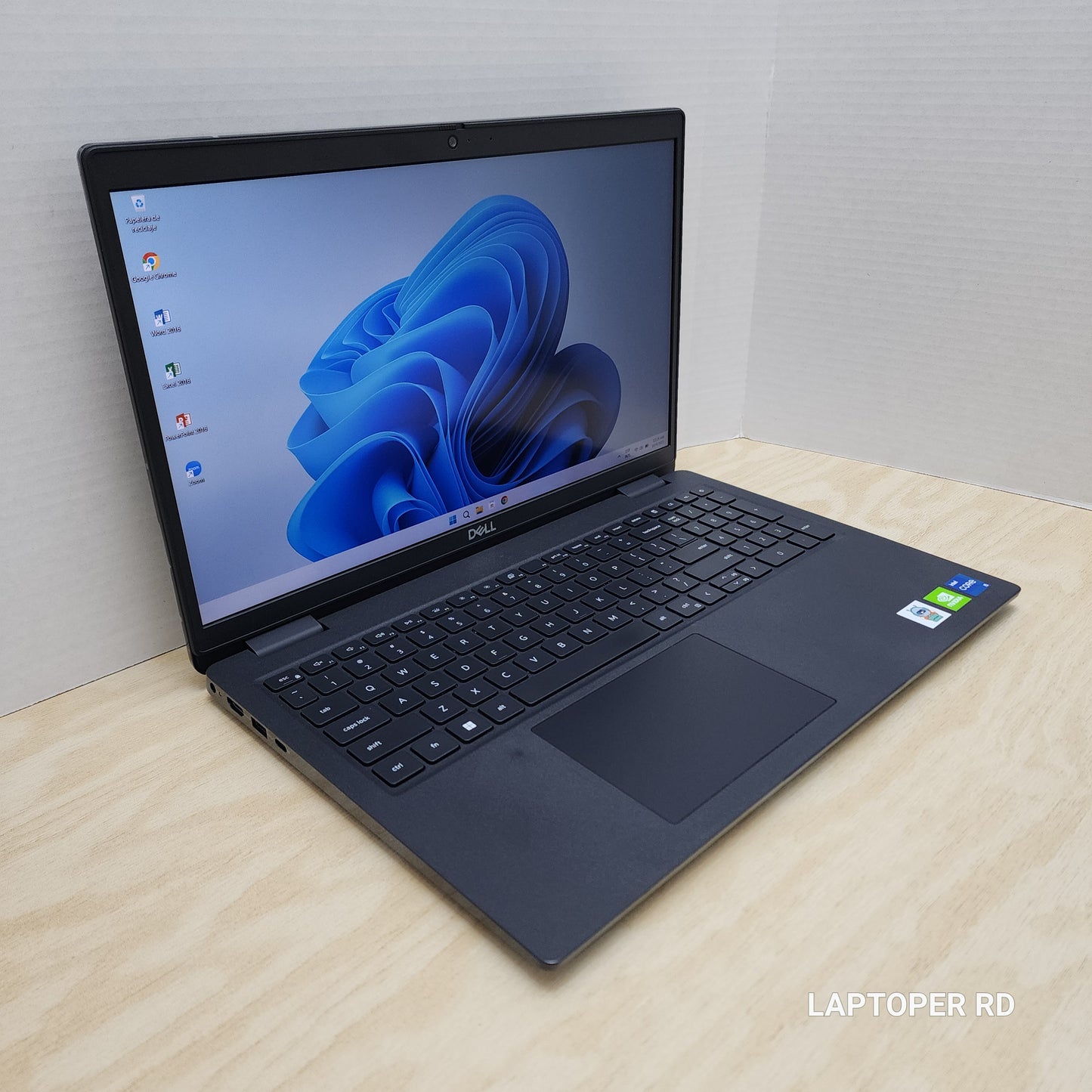 Laptop Dell Latitude 3520