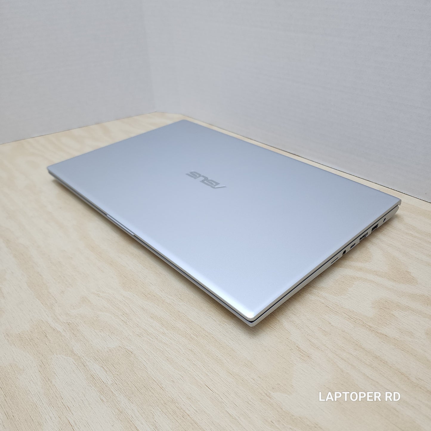 Laptop Asus Vivobook 15