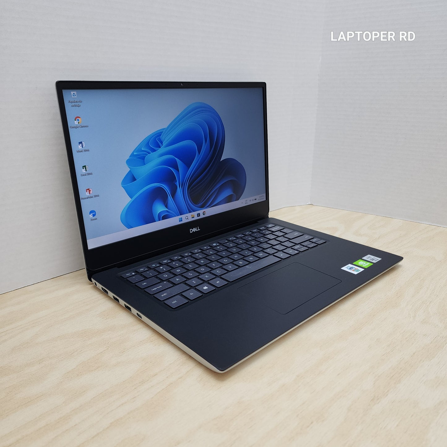Laptop Dell Vostro 5490