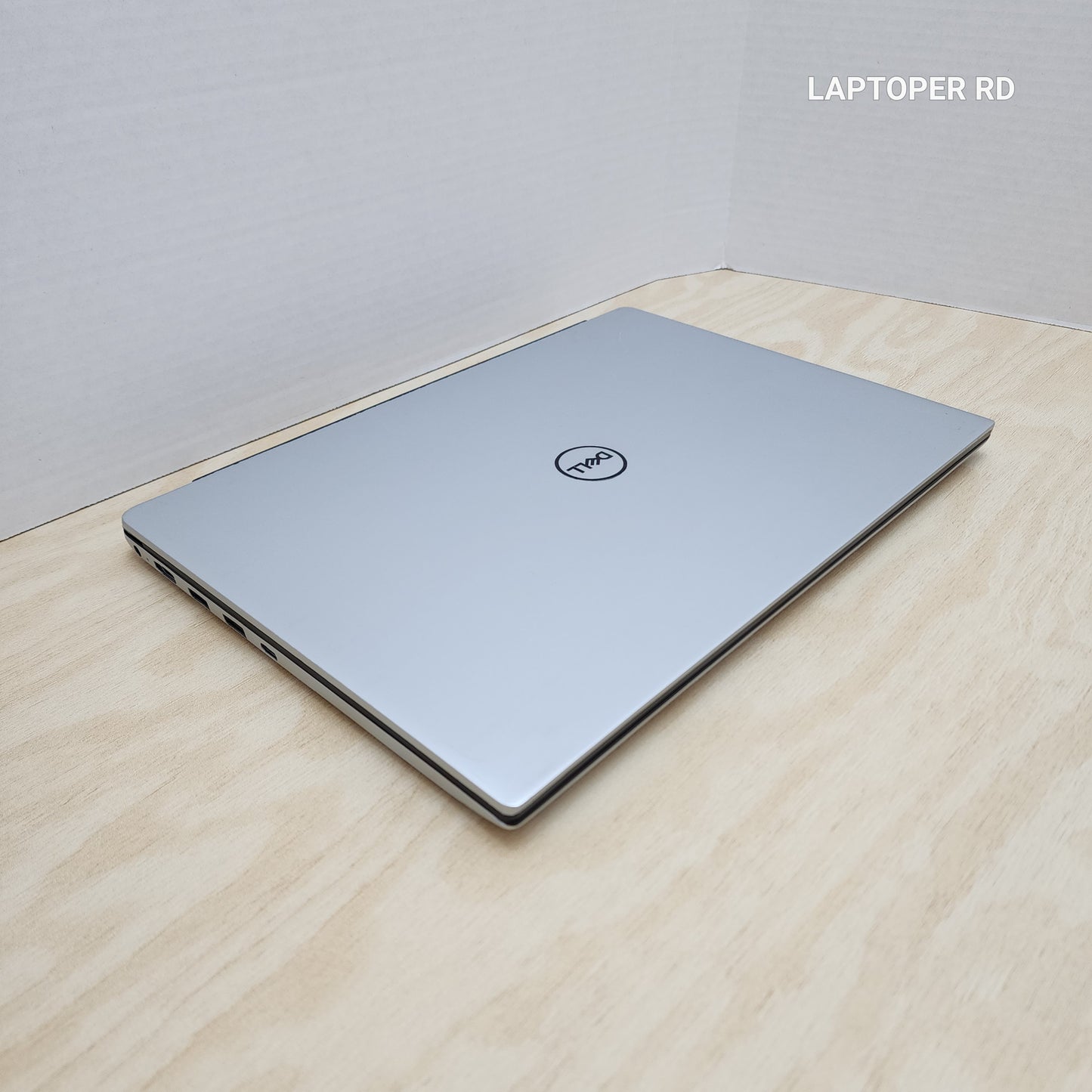 Laptop Dell Vostro 5490