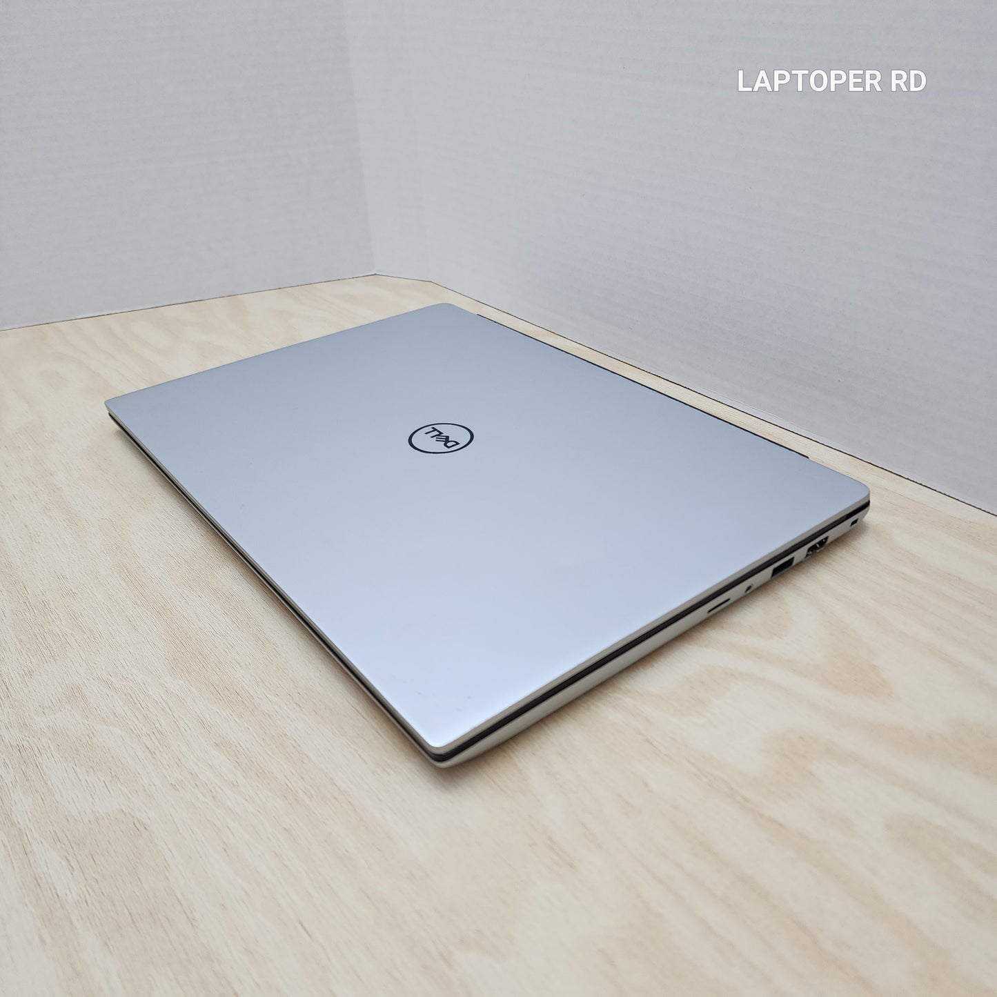 Laptop Dell Vostro 5490