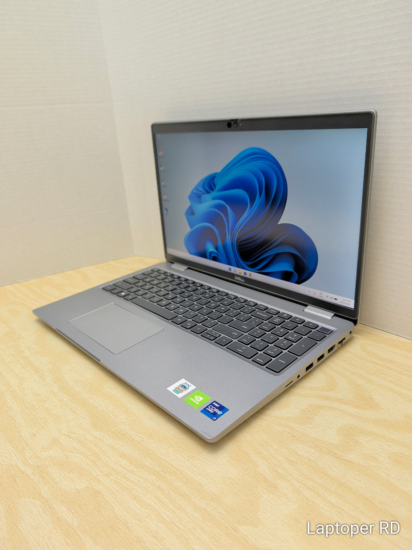Laptop Dell Precision 3560