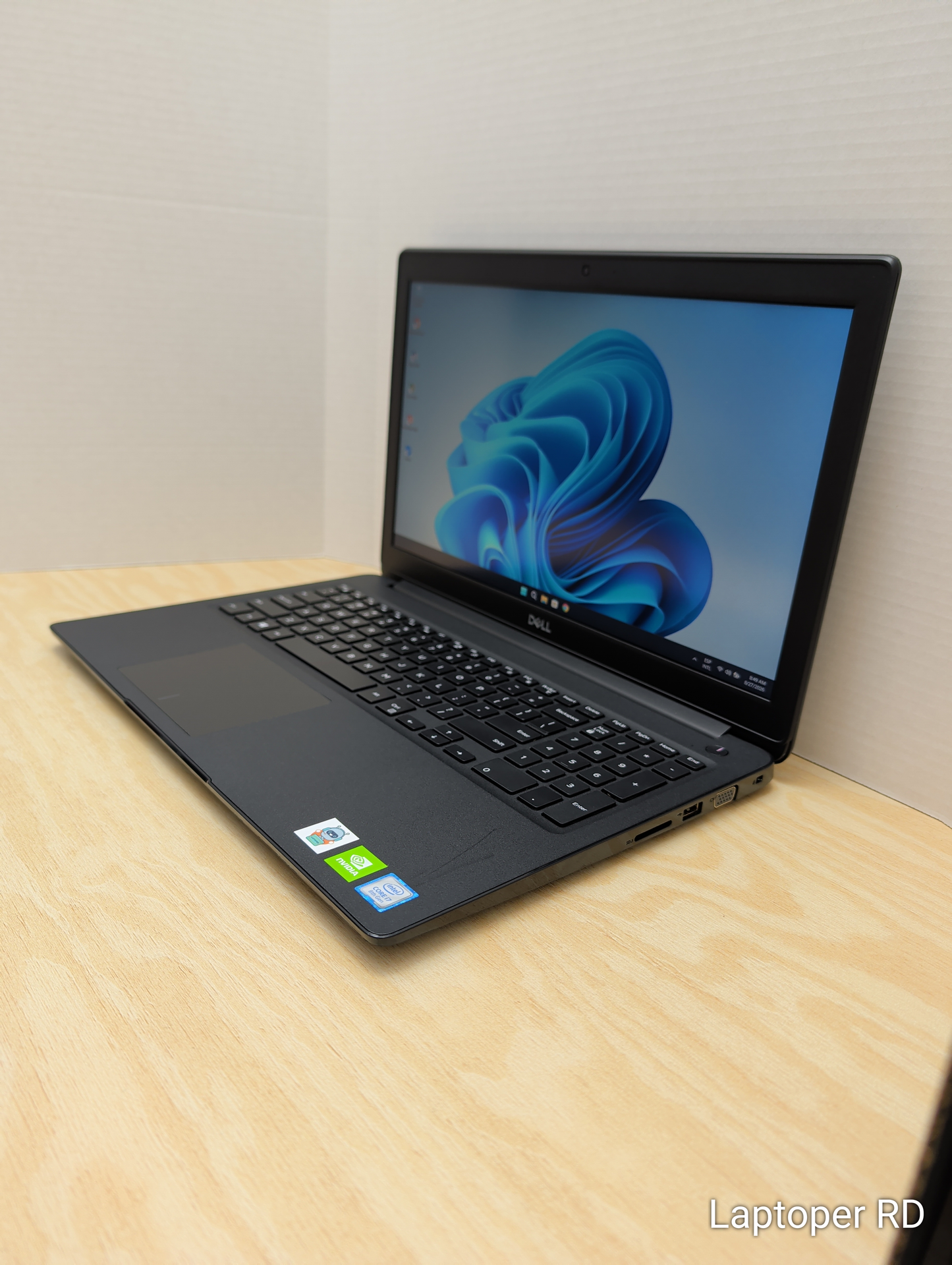 Laptop Dell Latitude 3500