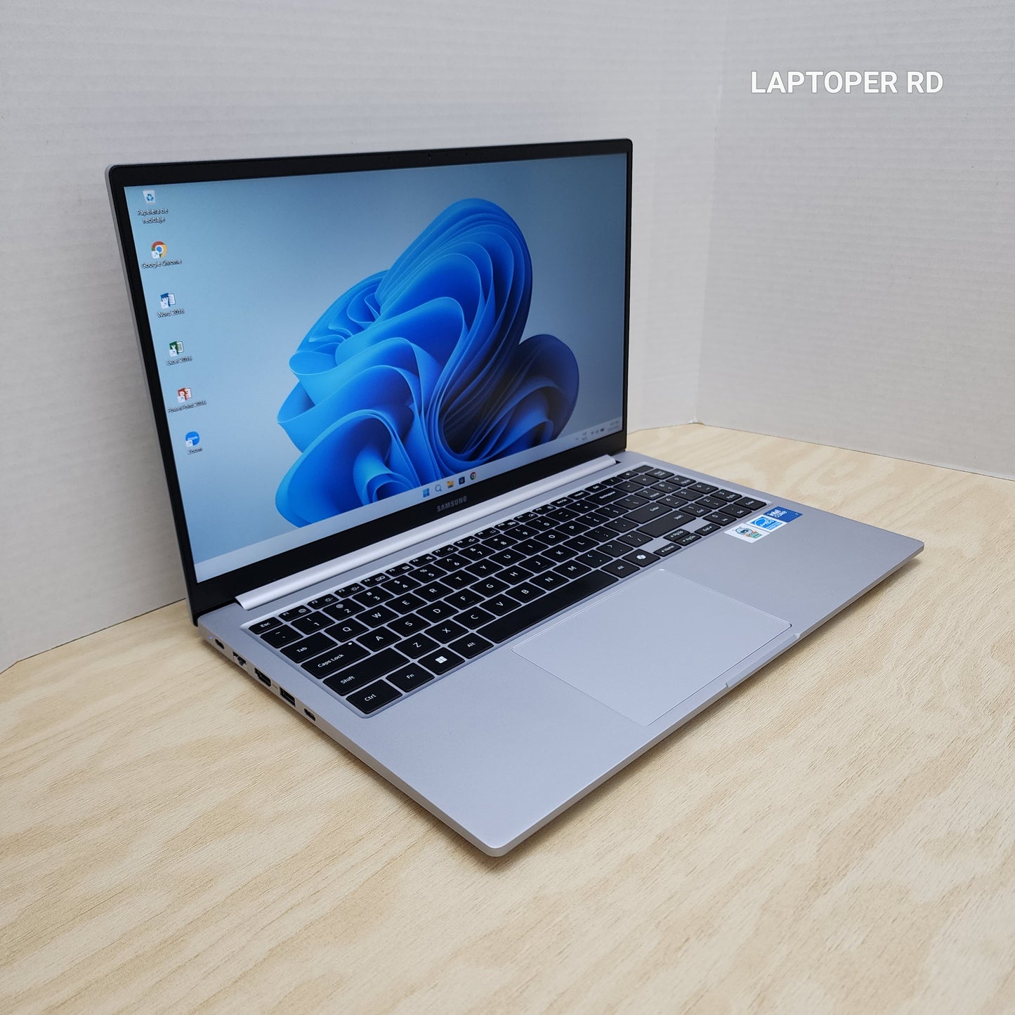 Laptop Samsung Galaxy Book 4