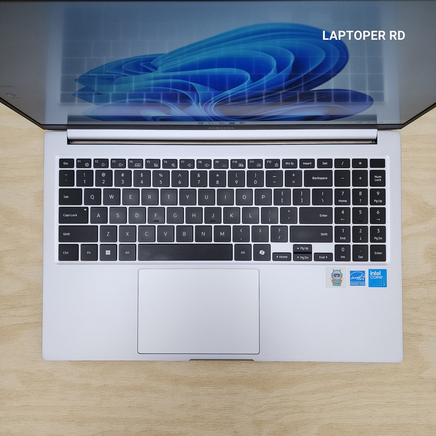 Laptop Samsung Galaxy Book 4